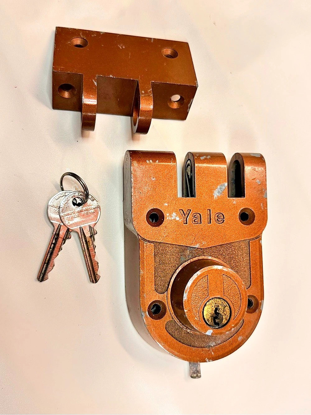 Yale Vintage Made in England Rim Deadbolt Lock with Keys